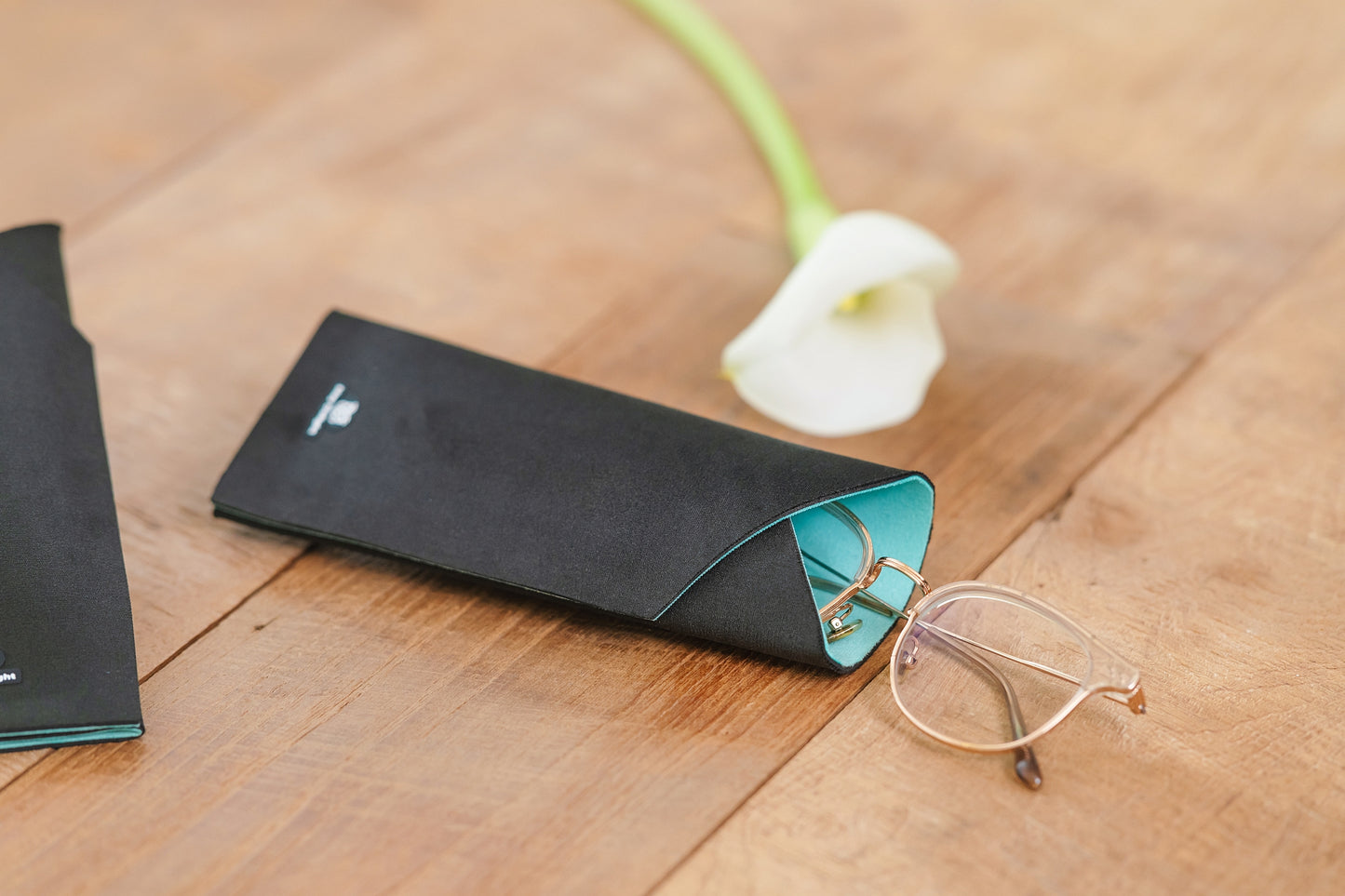 Mint Black